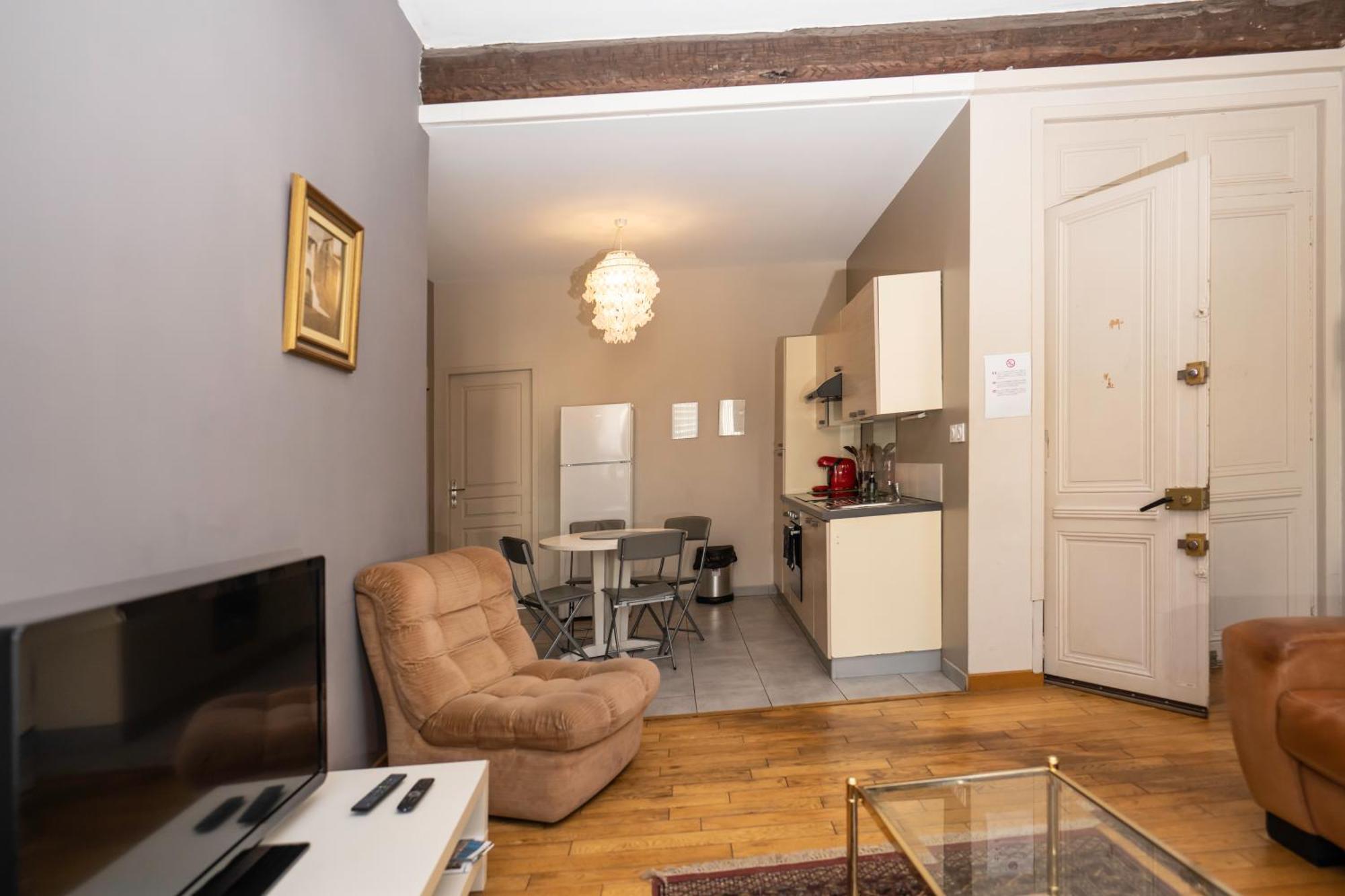 "Air D'Antan"-Meuble De Tourisme 3 Etoiles -Residence "Les Logis De Beziers"-Garage Optionnel-Coeur De Ville-Plages A 16Km ! Exteriör bild